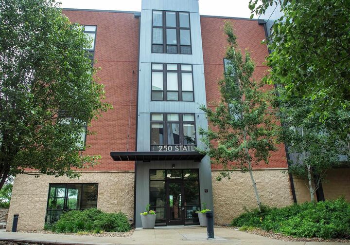 Property Photo: 250 State St 402 IA 50613
