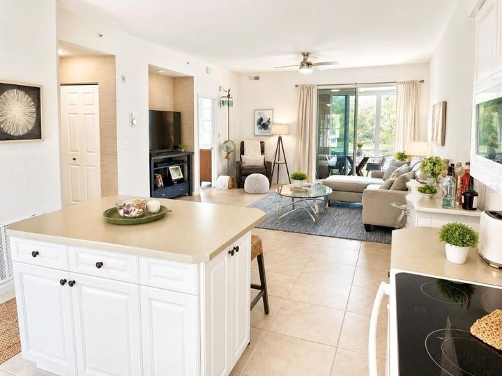 Property Photo:  8360 Wingate Drive 811  FL 34238 