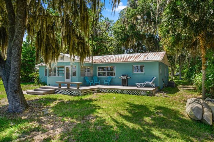 Property Photo:  12525 NE 204th Terrace  FL 32694 