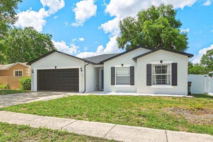 Property Photo:  143 Laurel Ridge Avenue  FL 34761 