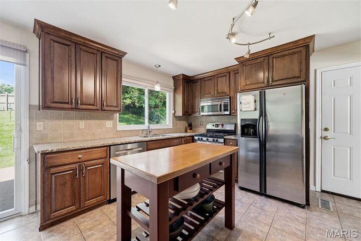 Property Photo:  12067 Mereview Drive  MO 63146 