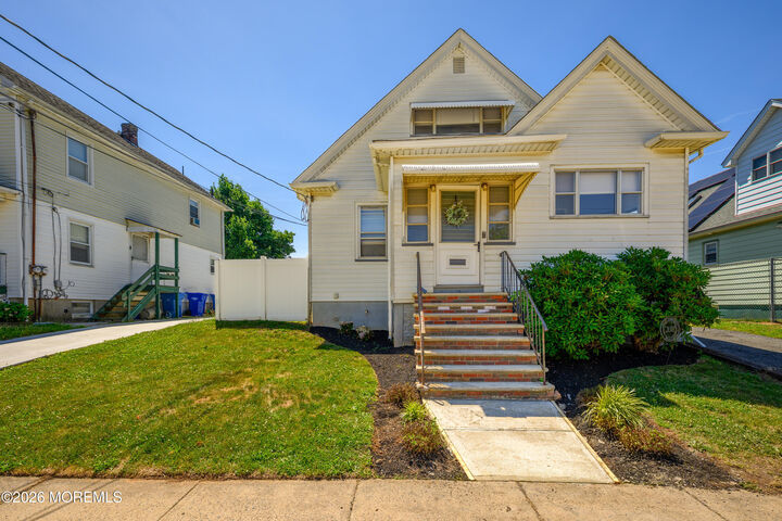 Property Photo: 10 Beechwood Place NJ 08902