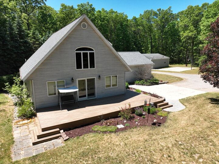 Property Photo:  9880 S Spruce Avenue  MI 49337 