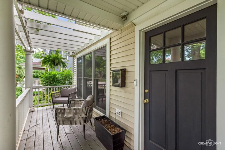 Property Photo: 325 S Madison Avenue IL 60525