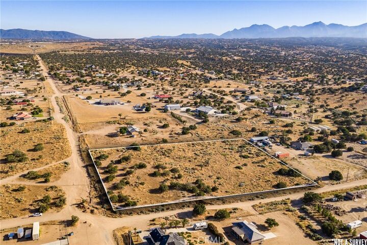Property Photo:  1 Hollister Road  CA 92344 