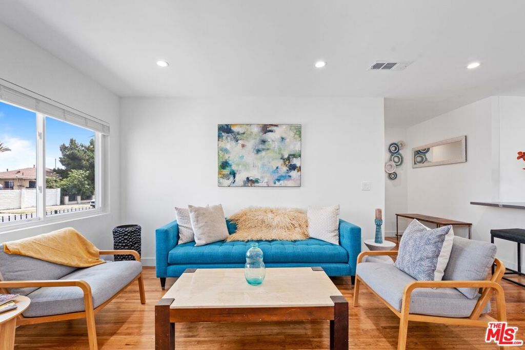 Property Photo:  401 S Amantha Avenue  CA 90220 
