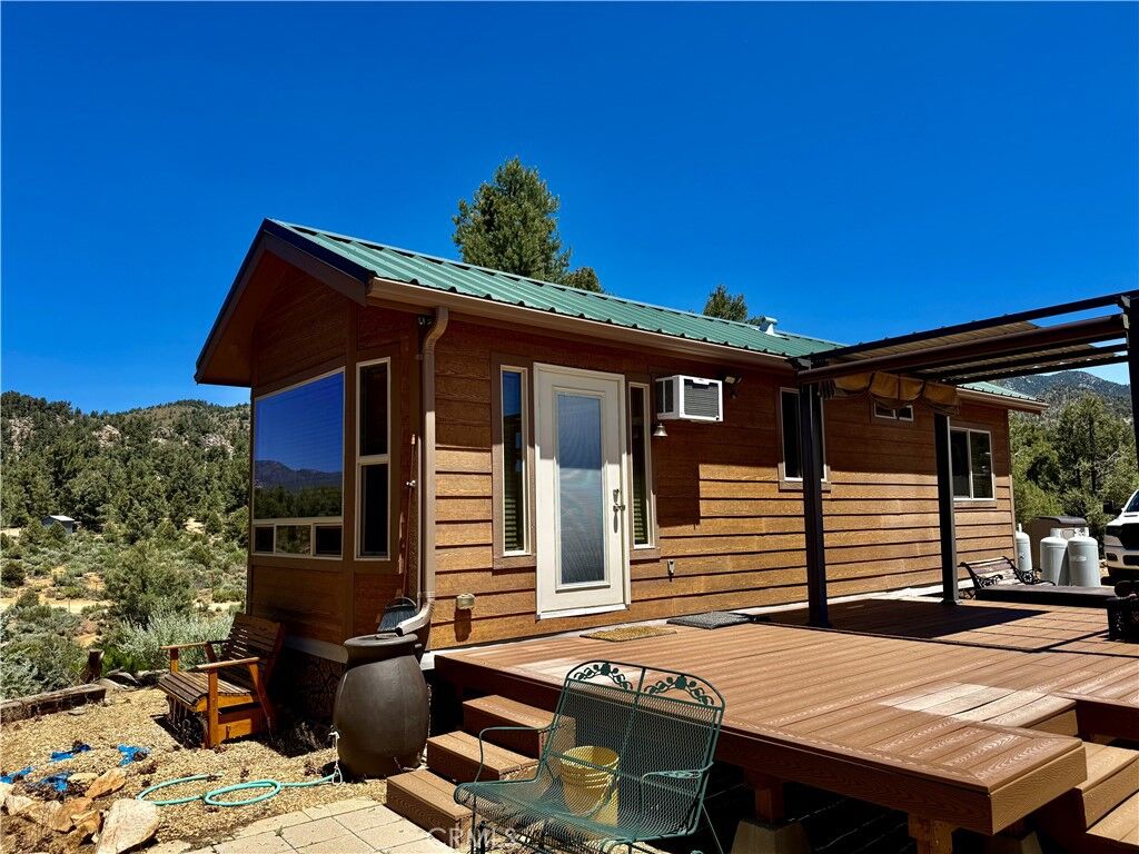Property Photo: 98417 Sierra Meadows Road CA 93527