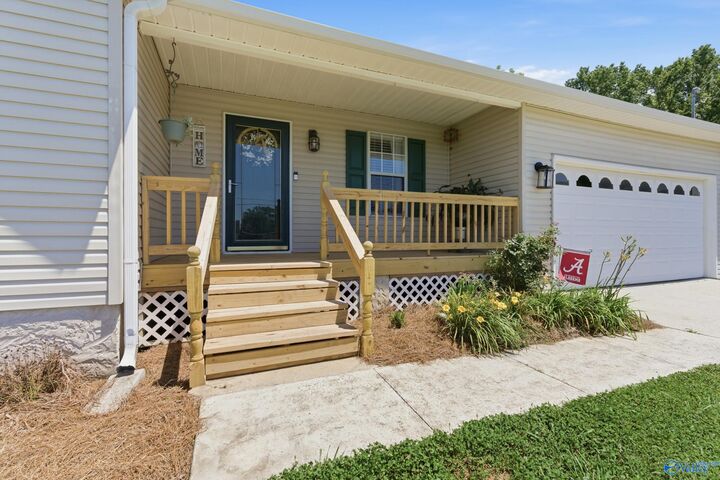 Property Photo: 49 School House Road AL 35950