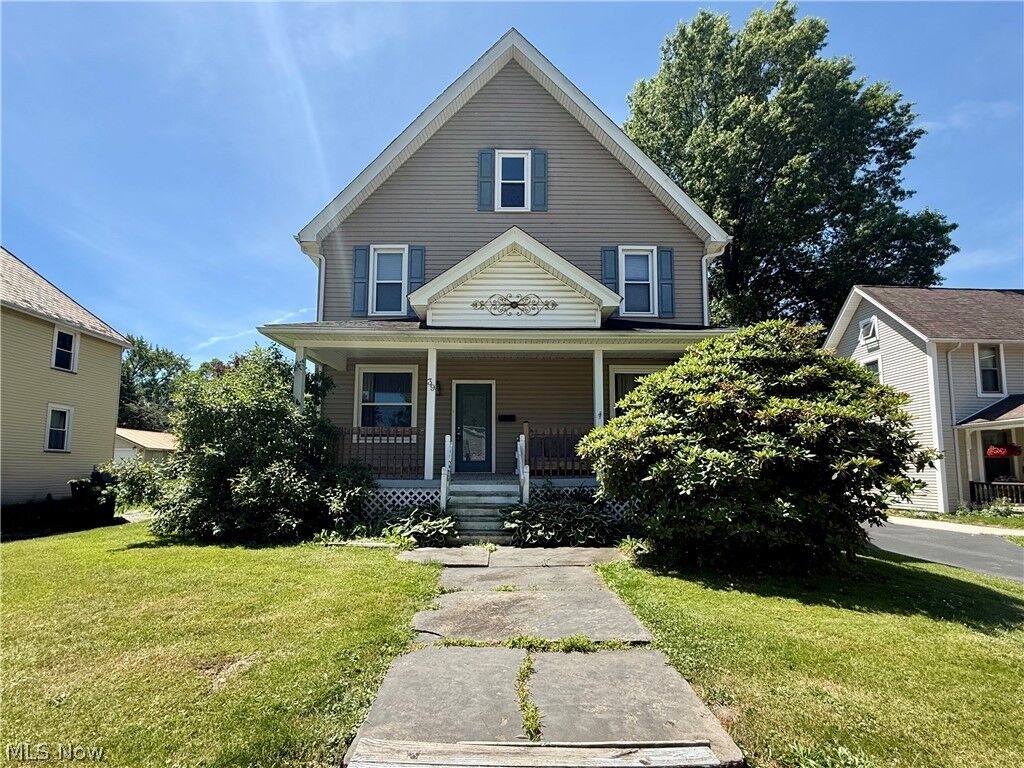 Property Photo:  39 Duquesne Street  OH 44408 