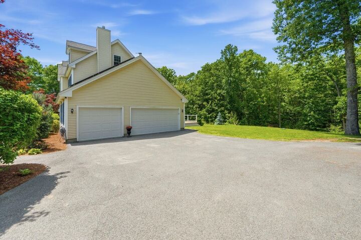 Property Photo:  14 James Way  NH 03051 