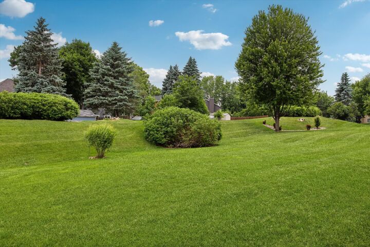 Property Photo:  808 Winterberry Drive  MN 55125 