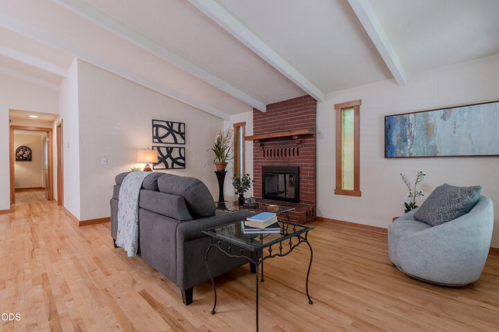 Property Photo: 120 Nob Hill Street OR 97520