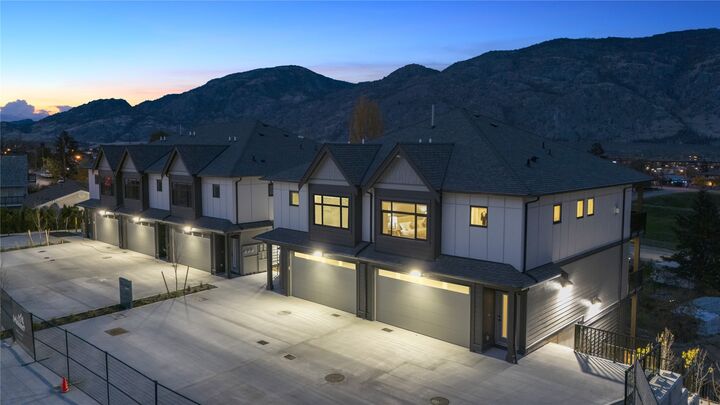 Property Photo: 6811 Nighthawk Drive 102 BC V0H 1V5