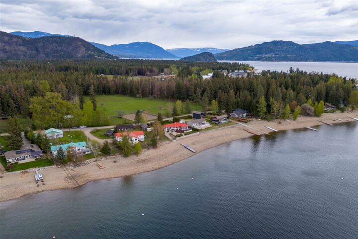Photo de la propriété:  3726 Zinck Road  BC V0E 1M5 