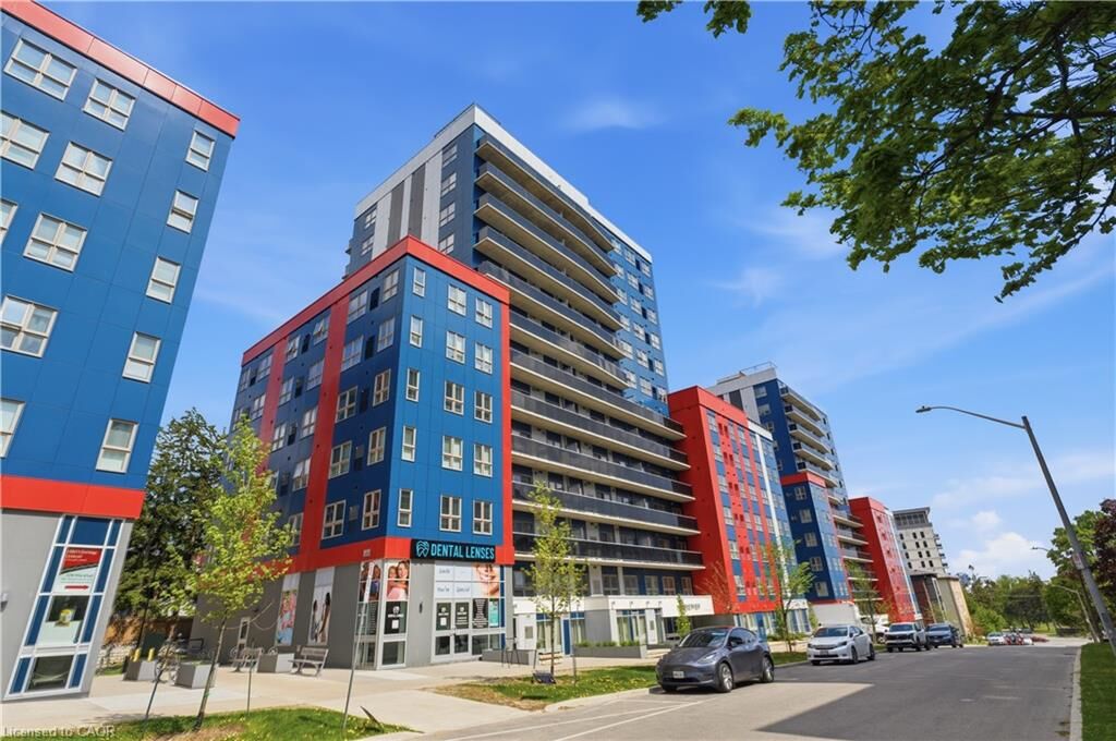 Property Photo: 258B Sunview Street 266 ON N2L 0H7