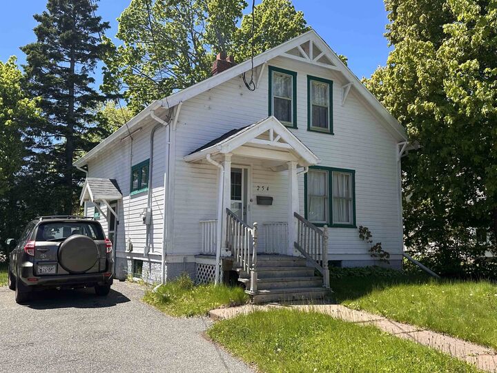 254 Notre Dame Street — photo 1