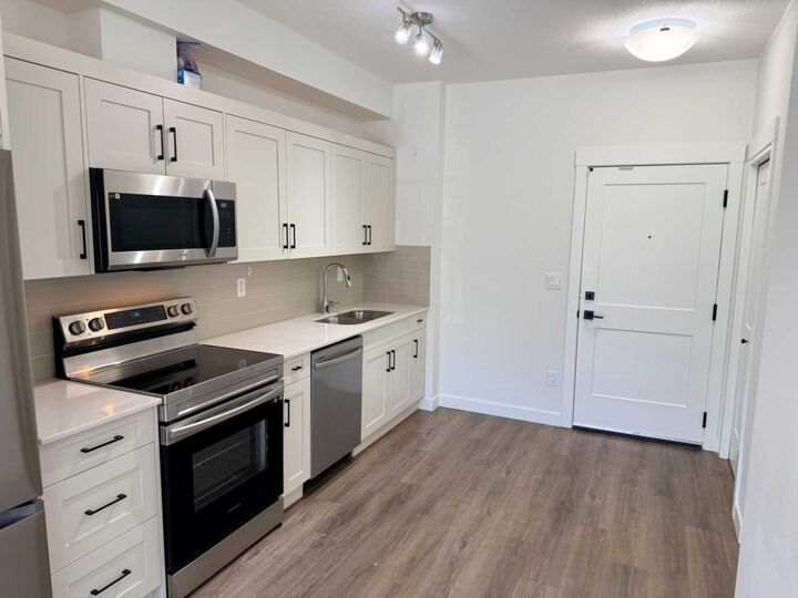Property Photo:  200 Seton Circle SE 2207  AB T3M 3X1 