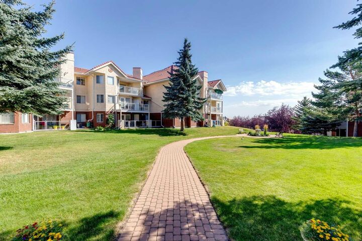 Property Photo:  1818 Simcoe Boulevard SW 1118  AB T3H 3L9 
