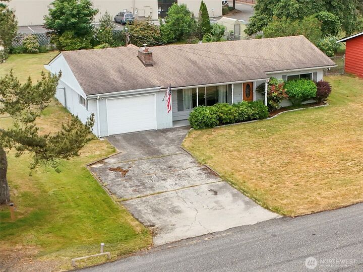Property Photo:  9314  44th Drive NE  WA 98270 