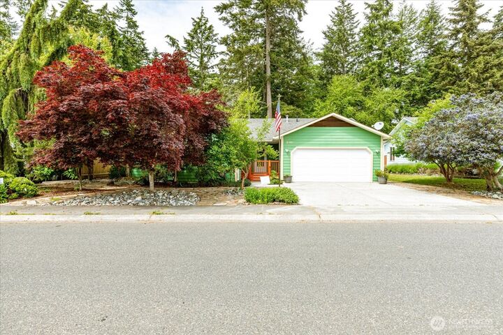 Property Photo:  2301 SW Rosario Place  WA 98277 