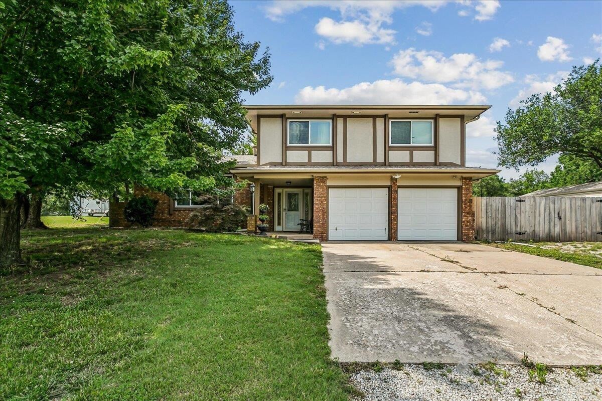 Property Photo:  1113 E Springdale  KS 67037 