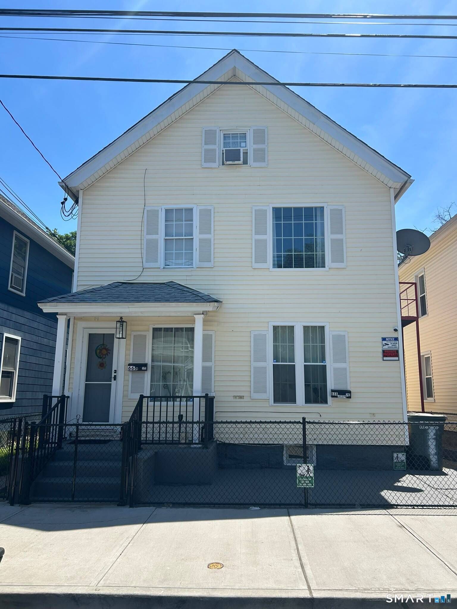 Property Photo:  666 Ogden Street 3  CT 06608 