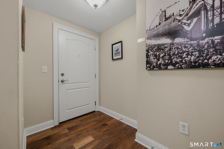 Property Photo: 461 Bank Street 402 CT 06320