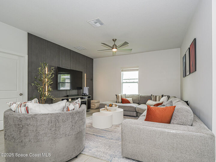 Property Photo: 3010 Eldron Boulevard SE FL 32909