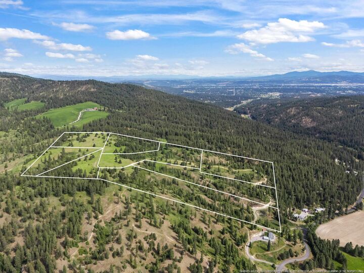 Property Photo:  9630 S Sands Rd  WA 99036 