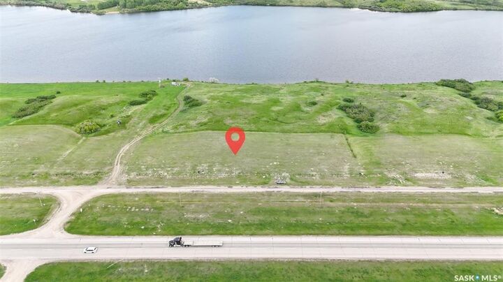 Property Photo:  118 Sunrise Drive S  SK S7C 0A6 