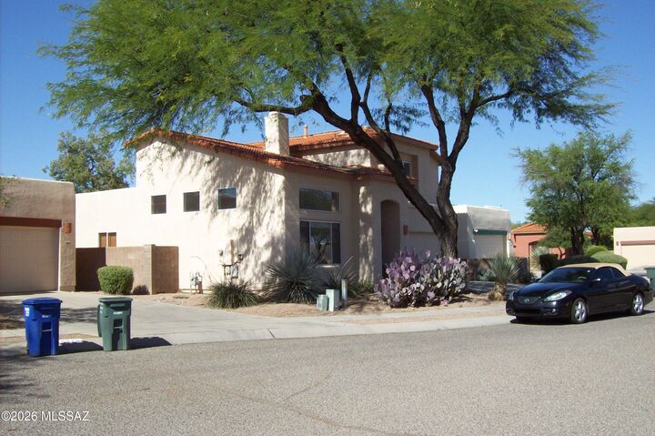 Property Photo: 8872 E Desert Lily Place AZ 85715