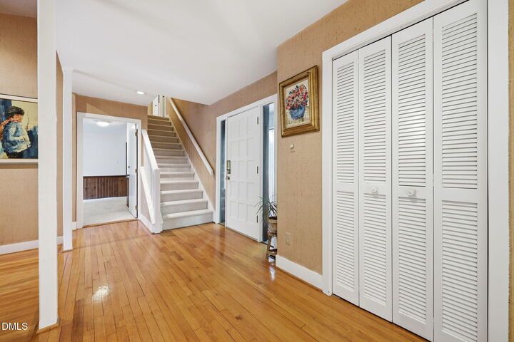 Property Photo:  6101 Dresden Lane  NC 27612 