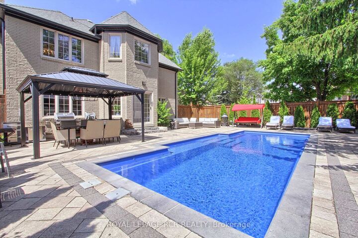646 Brooker Ridge — photo 1