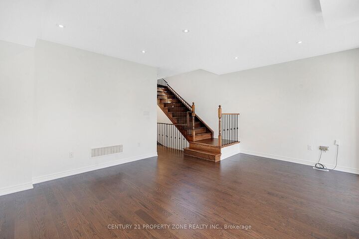 Photo de la propriété:  25 Hashmi Place  ON L6Y 0H8 