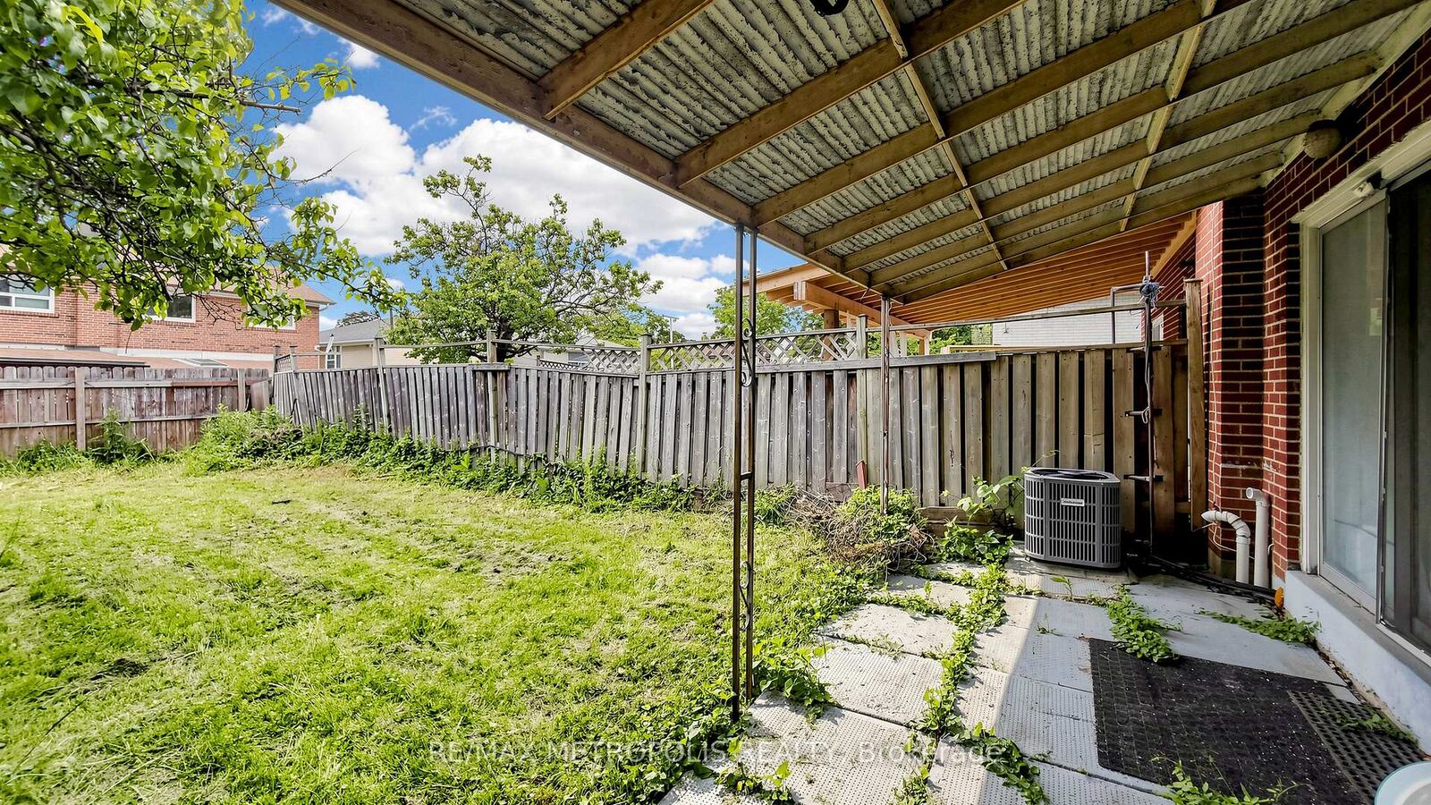 Property Photo: 1 Council Crescent ON M3J 1J5