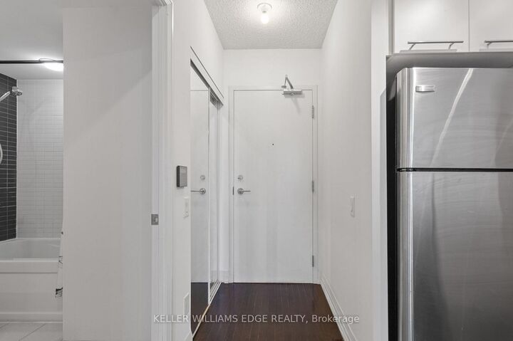 Property Photo: 25 Carlton Street 2308 ON M5B 1L4