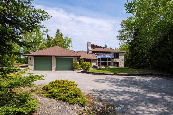Property Photo: 28 Elgin Street ON N0H 2R0