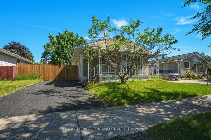 Property Photo: 77 Renny Crescent ON N6E 2C4