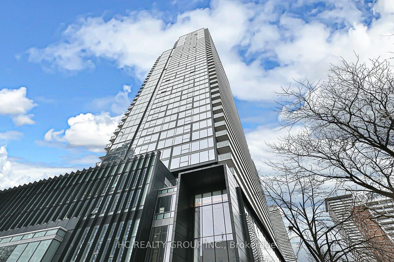 Property Photo:  3 Gloucester Street 3912  ON M4Y 0C6 