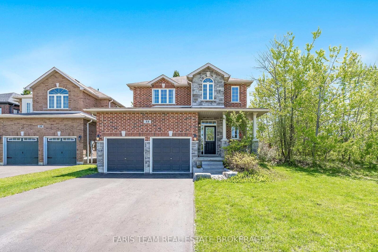 Property Photo: 33 Auburn Court ON L4N 6G9