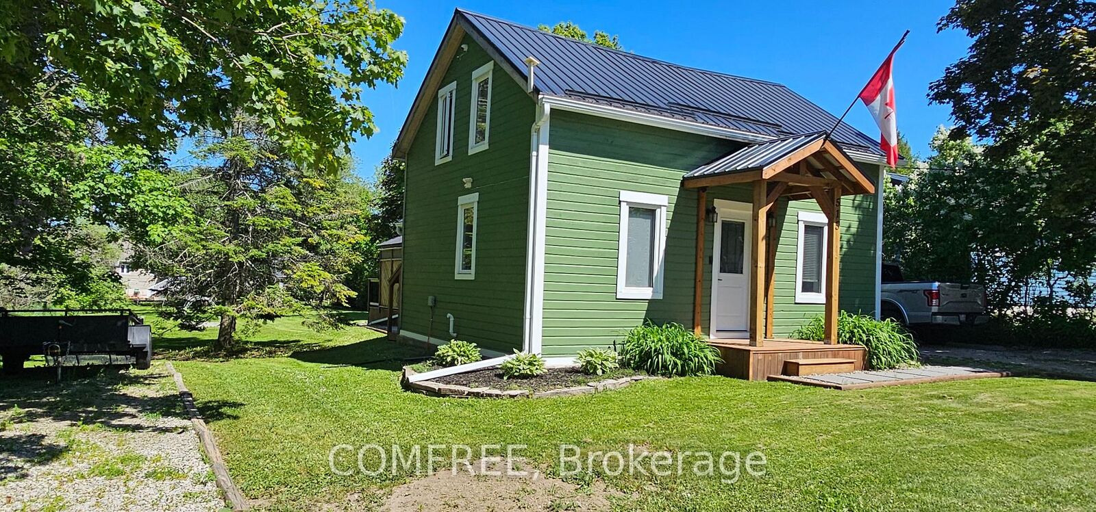 Property Photo: 515 Tyson Street ON N0H 2T0