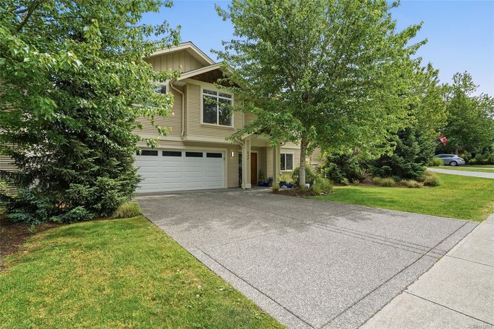 832 Brookfield Dr — photo 1