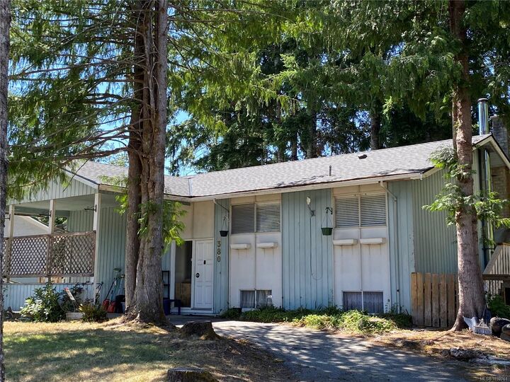 Property Photo: 380 Alder Cres BC V0P 1G0