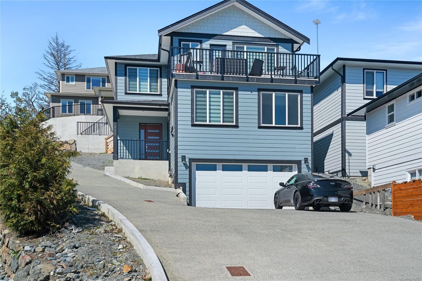 Property Photo: 102 Linmark Way BC V9T 0K5