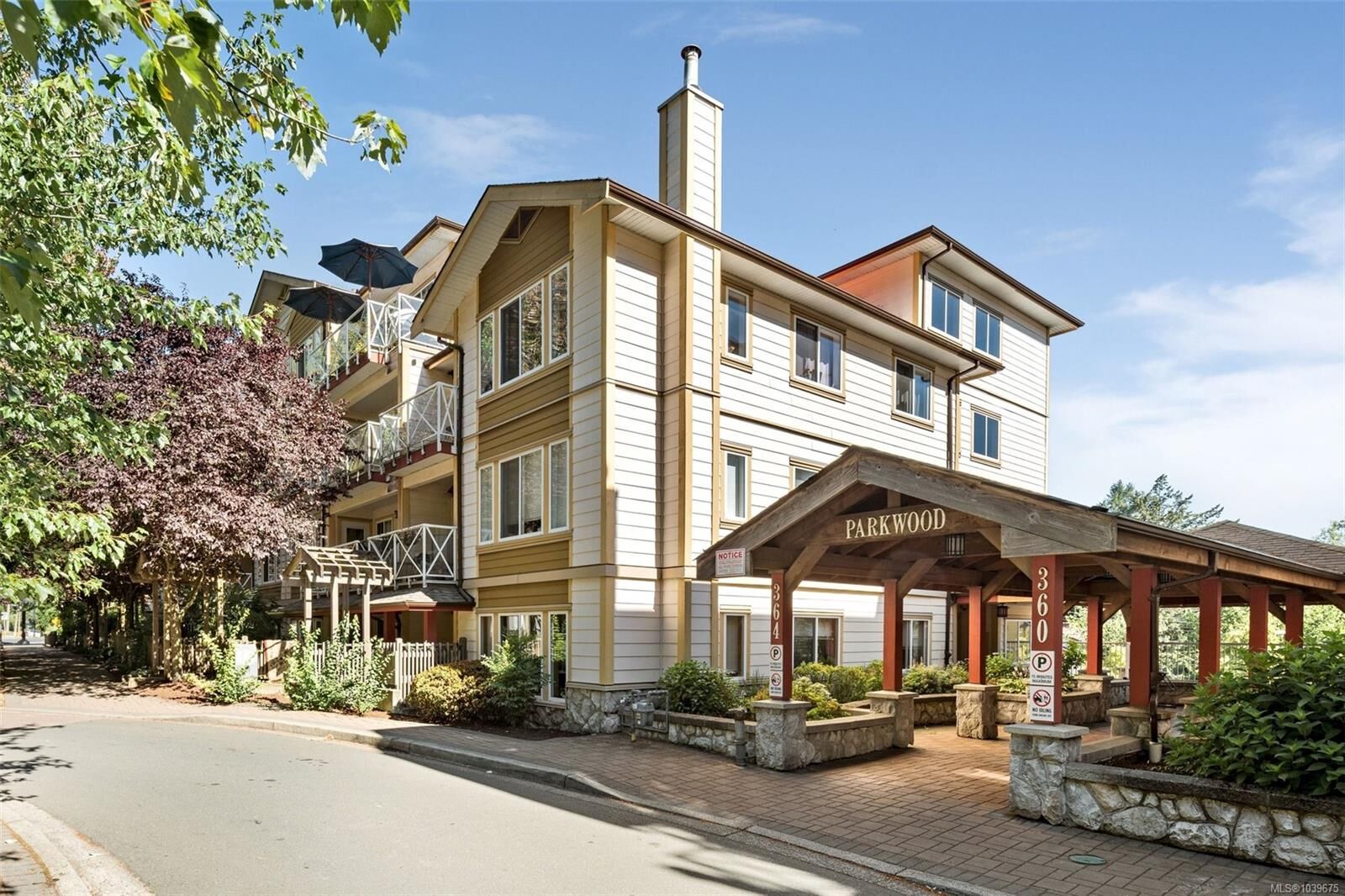 Property Photo: 364 Goldstream Ave #307 BC V9B 2W3