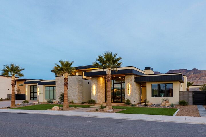 Property Photo:  4057 S Shore Dr  UT 84737 