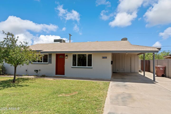 Property Photo: 6701 E Latham Street AZ 85257