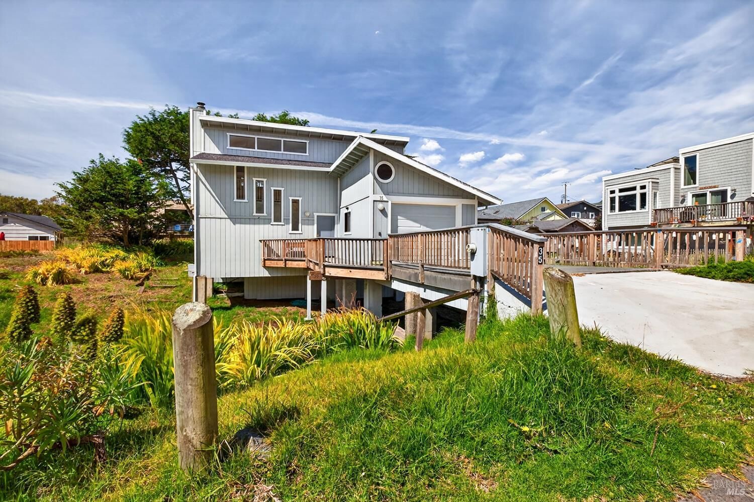 Property Photo: 35 Oceana Drive CA 94929