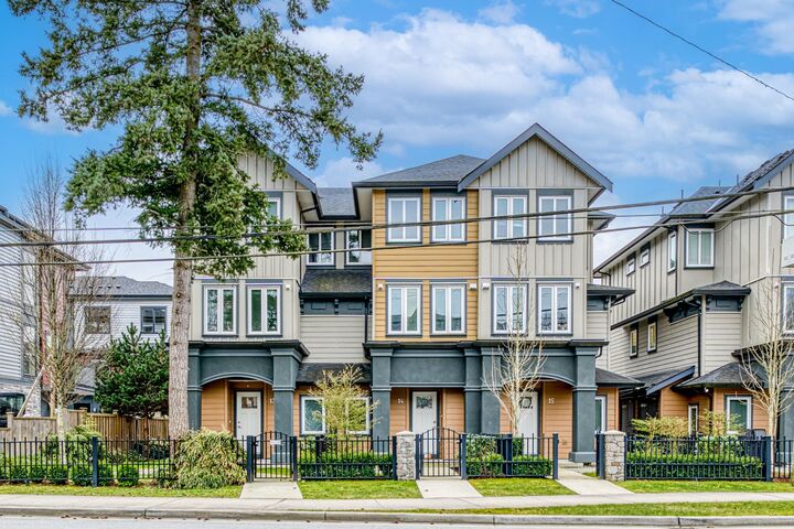 Property Photo: 9800 Granville Avenue 13 BC V6Y 1R3
