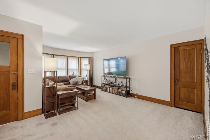 Property Photo: 182 Ramsdell Avenue NY 14216